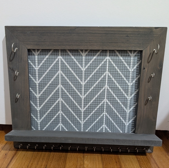 Gray Chevron Jewelry Organizer